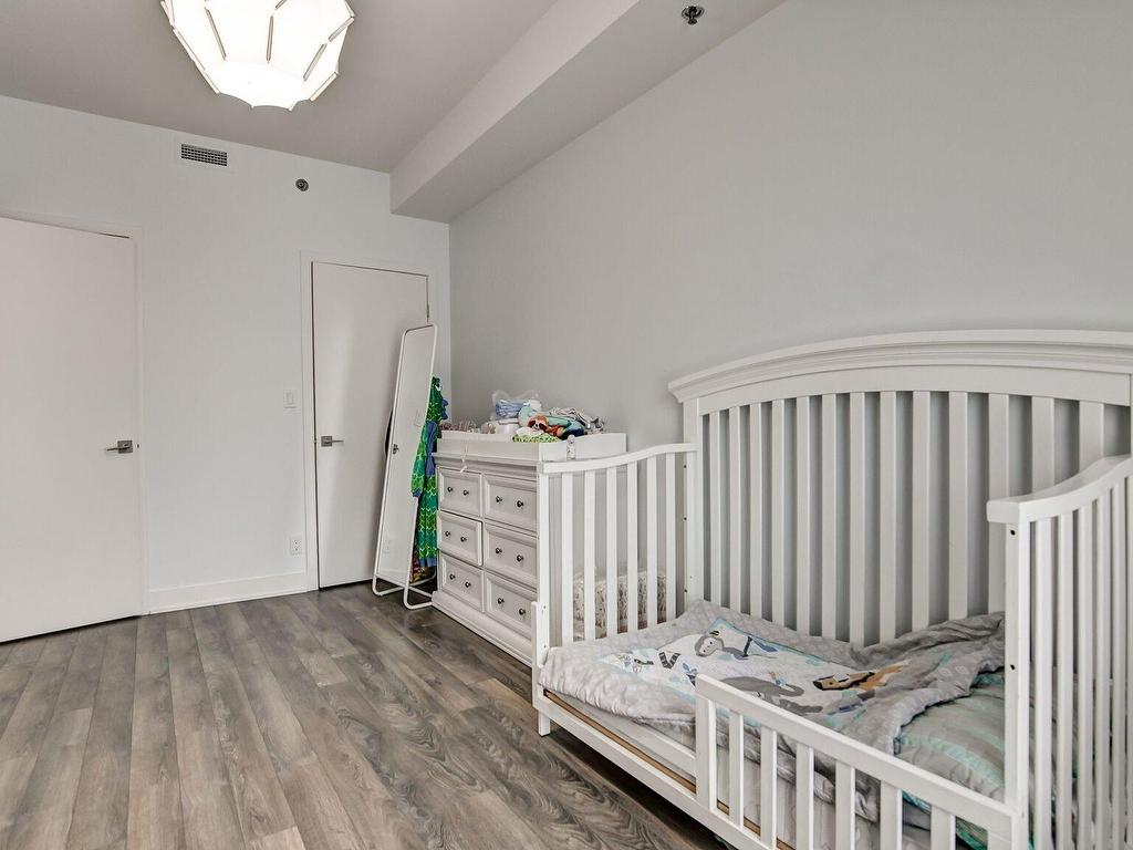 









2300


Rue Wilfrid-Reid

, 404,
Montréal (Saint-Laurent),




QC
H4R0N6

