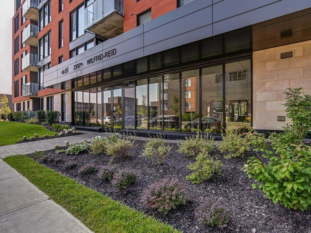 









2300


Rue Wilfrid-Reid

, 404,
Montréal (Saint-Laurent),




QC
H4R0N6


