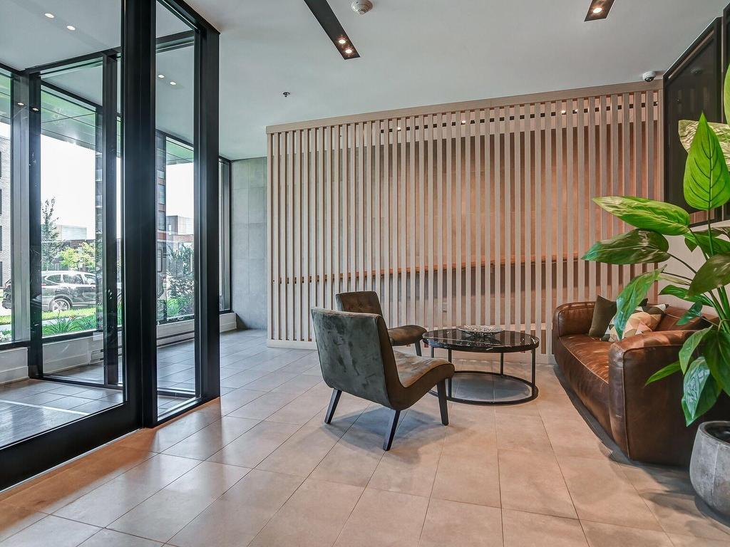 









2300


Rue Wilfrid-Reid

, 404,
Montréal (Saint-Laurent),




QC
H4R0N6

