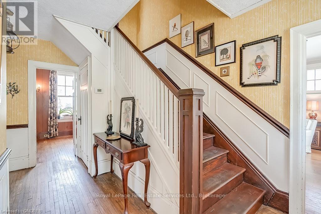 












200 WILLIAM STREET

,
Oakville (OO Old Oakville),




Ontario
L6J1C7

