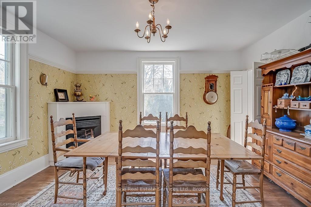 












200 WILLIAM STREET

,
Oakville (OO Old Oakville),




Ontario
L6J1C7

