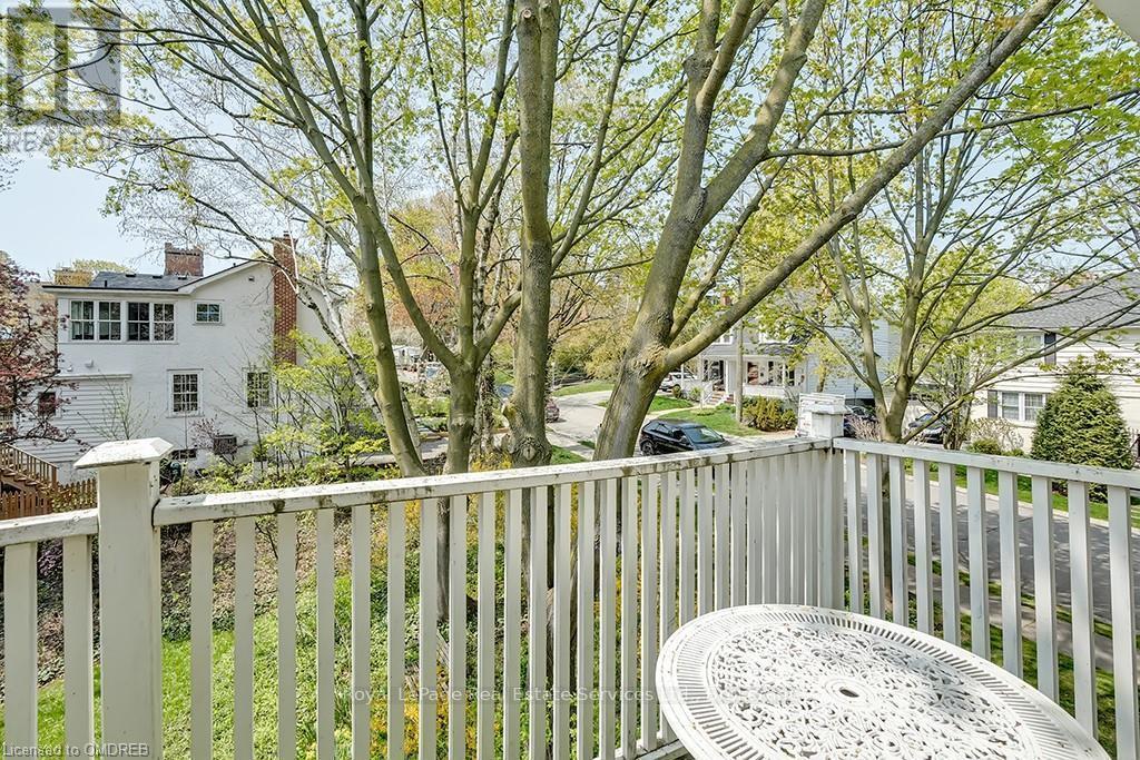 












200 WILLIAM STREET

,
Oakville (OO Old Oakville),




Ontario
L6J1C7

