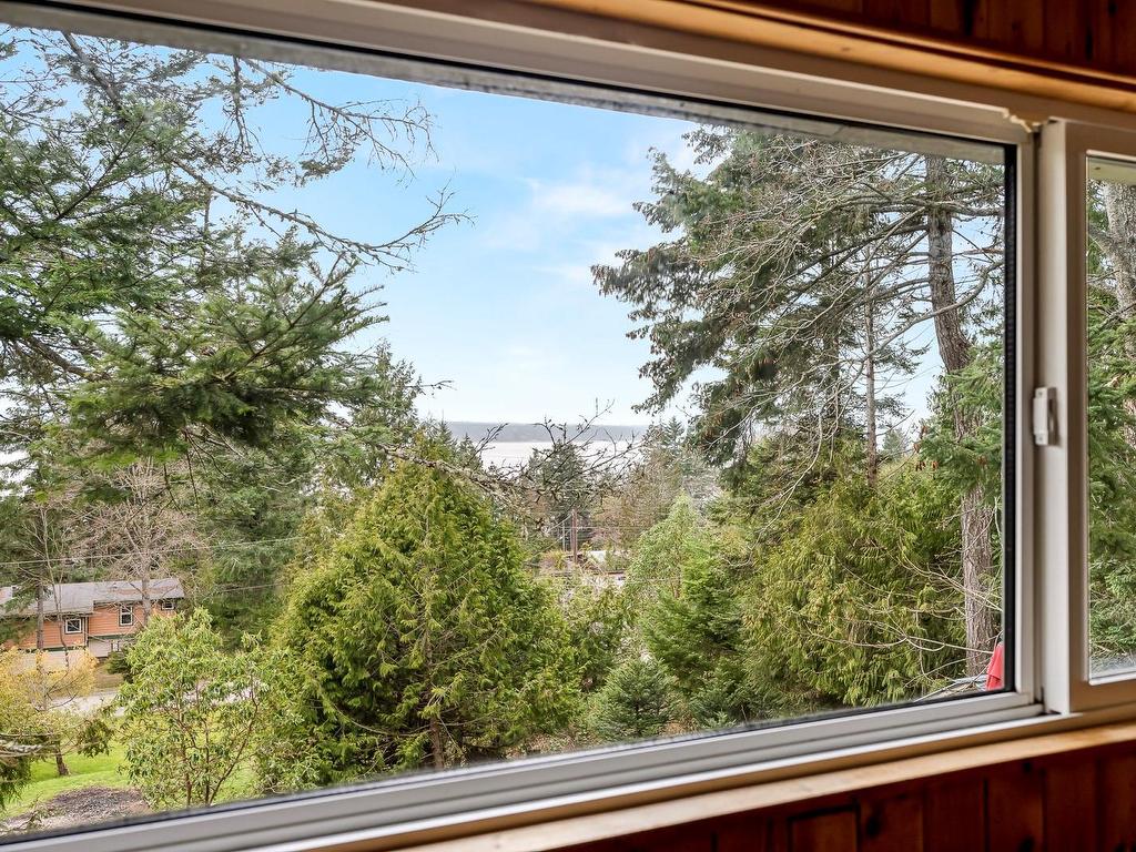 









915


Mount

Rd,
Hornby Island,




BC
V0R 1Z0

