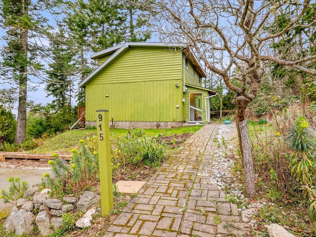 









915


Mount

Rd,
Hornby Island,




BC
V0R 1Z0

