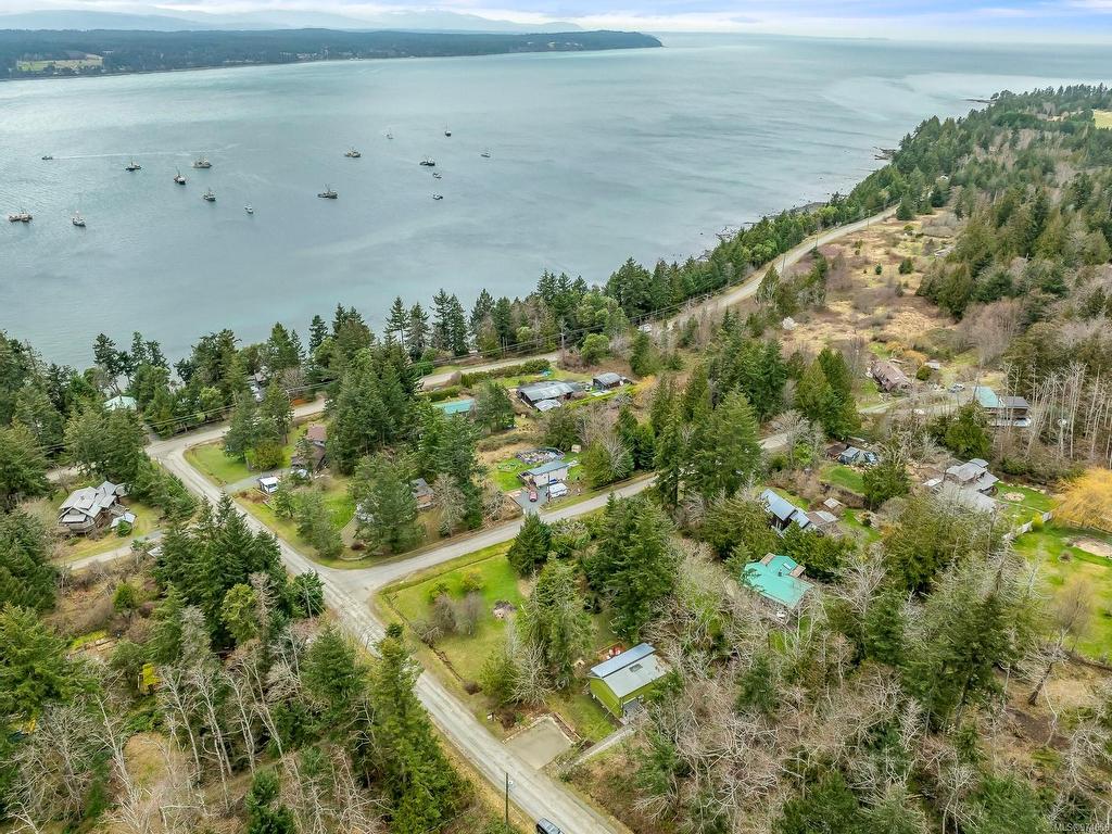 









915


Mount

Rd,
Hornby Island,




BC
V0R 1Z0


