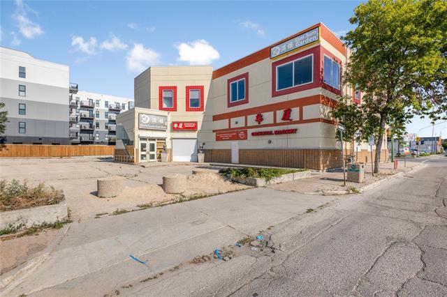 









268


King

ST,
Winnipeg,




MB
R3B 1J5

