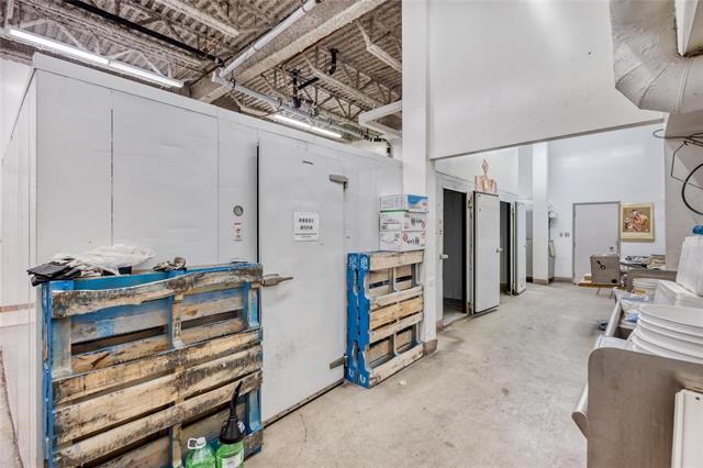 









268


King

ST,
Winnipeg,




MB
R3B 1J5

