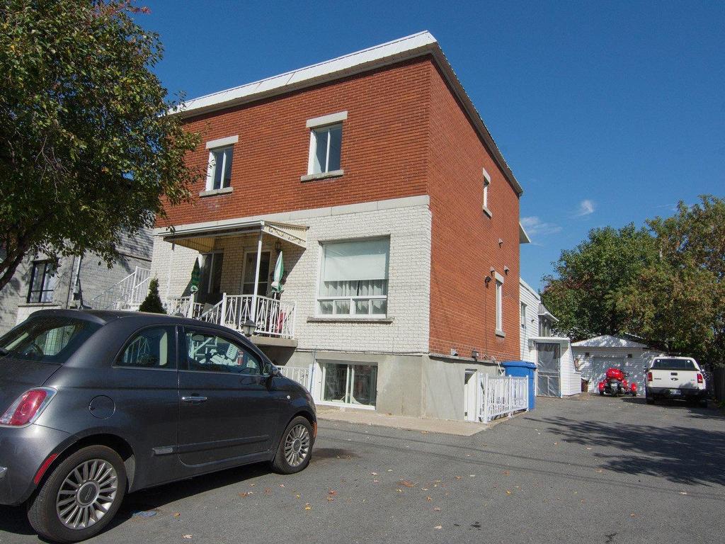 









3057

 - 3061


Rue Mance

,
Longueuil (Saint-Hubert),




QC
J4T2H9

