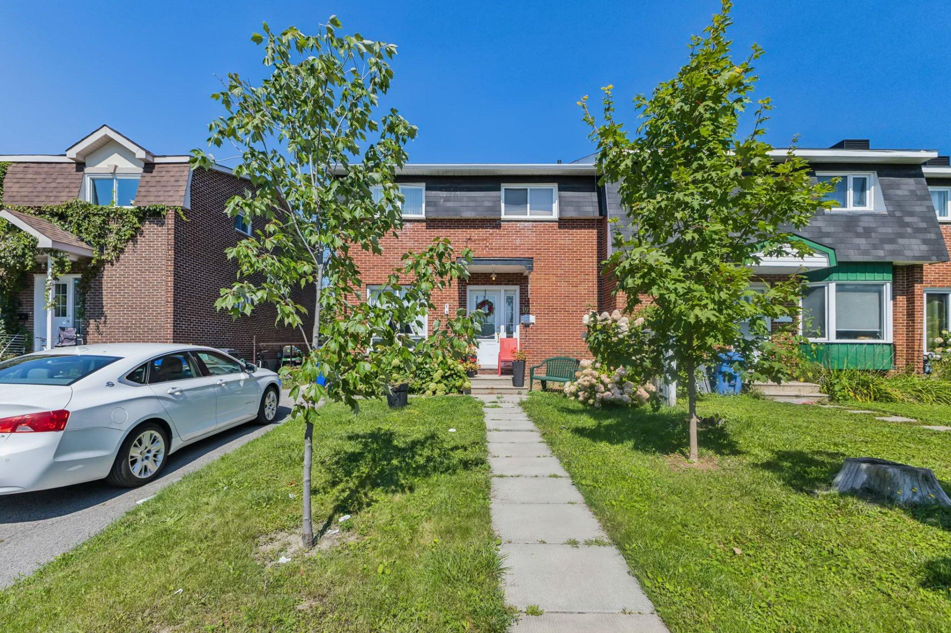 









10


Rue Jumonville

,
Gatineau (Hull),




QC
J8Z1B5

