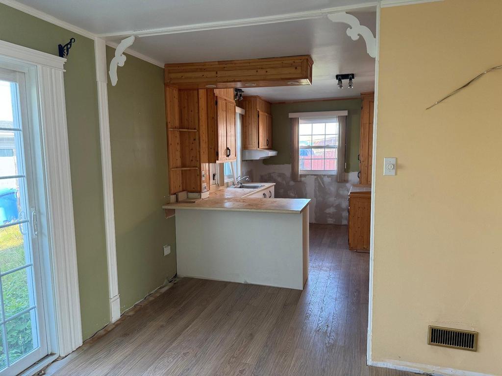 









46


Rue de la Baie-d'Ungava

,
Sept-Îles,




QC
G0G2B0

