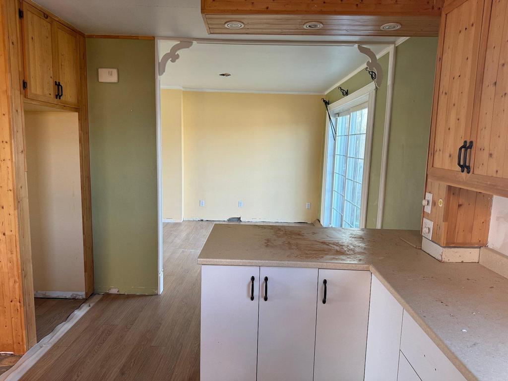 









46


Rue de la Baie-d'Ungava

,
Sept-Îles,




QC
G0G2B0

