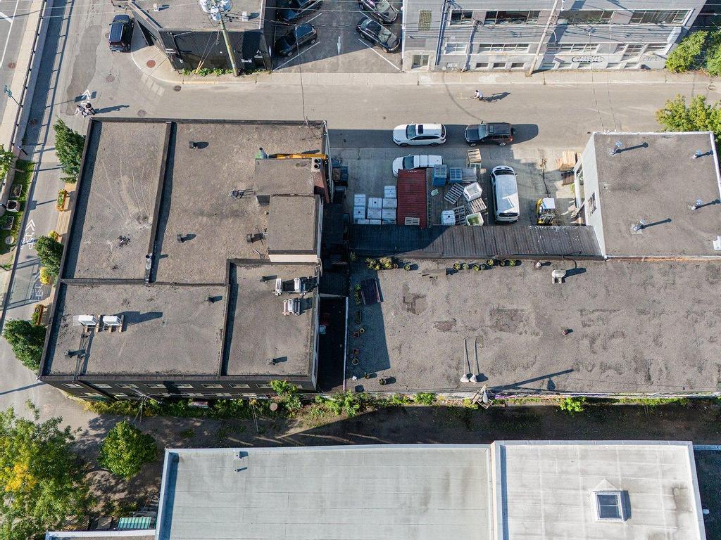 









5425

 - 5447


Rue Chapleau

,
Montréal (Rosemont/La Petite-Patrie),




QC
H2G2E3

