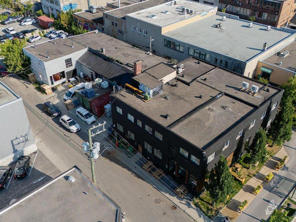 









5425

 - 5447


Rue Chapleau

,
Montréal (Rosemont/La Petite-Patrie),




QC
H2G2E3

