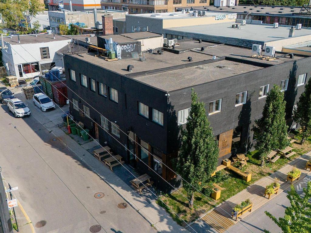 









5425

 - 5447


Rue Chapleau

,
Montréal (Rosemont/La Petite-Patrie),




QC
H2G2E3

