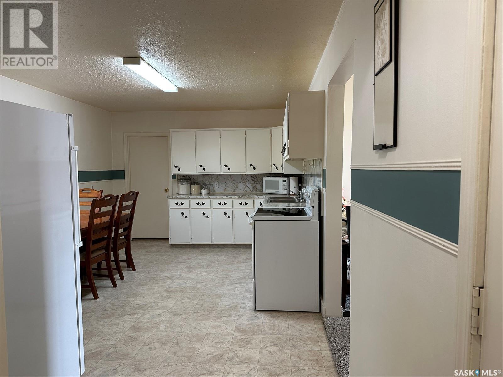 












218 3rd AVENUE W

,
Coleville,




Saskatchewan
S0L0K0

