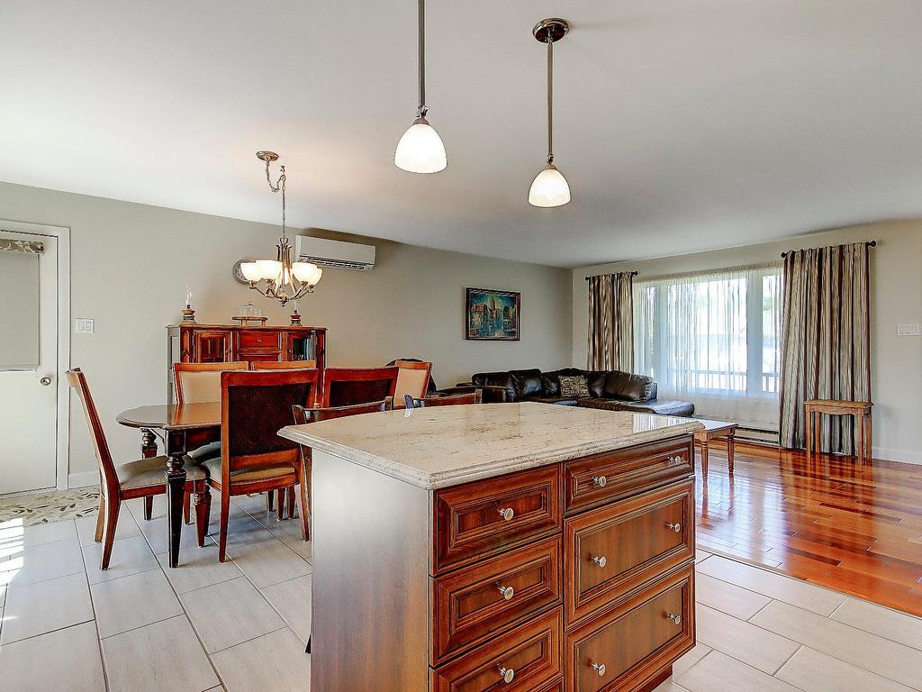 









158


Rue Chalifoux

,
Saint-Jean-sur-Richelieu,




QC
J2Y1G5

