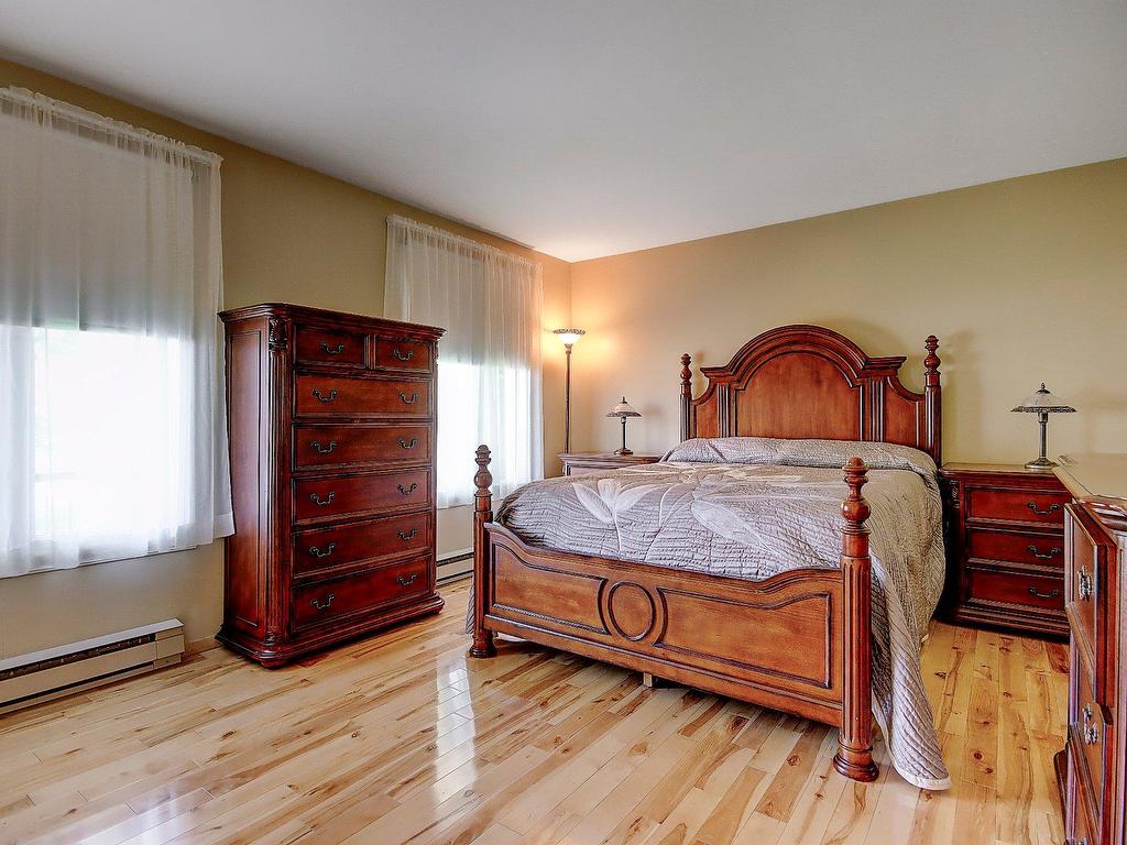









158


Rue Chalifoux

,
Saint-Jean-sur-Richelieu,




QC
J2Y1G5

