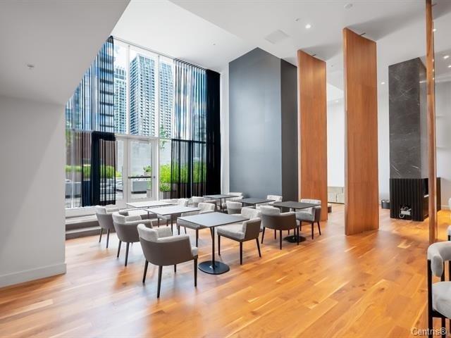 









1500


Boul. René-Lévesque O.

, 2514,
Montréal (Ville-Marie),




QC
H3G0H6

