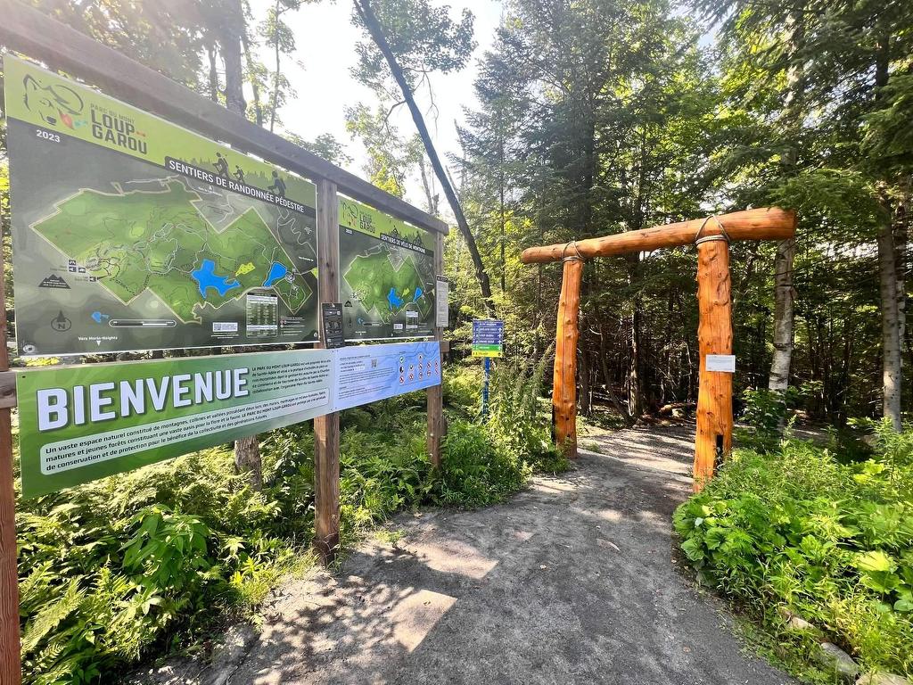 









3205


Rue du Chinook

,
Sainte-Adèle,




QC
J8B0L3

