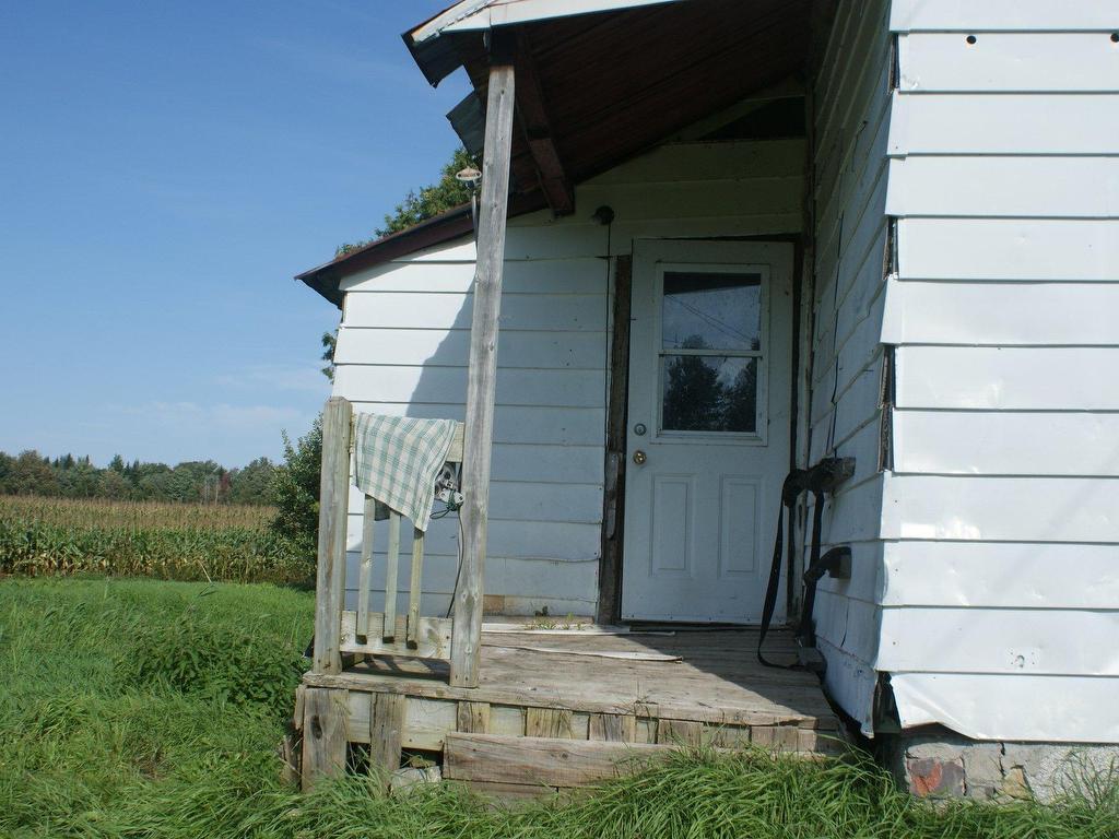 









1990


Route des Rivières

,
Saint-Lucien,




QC
J0C1N0

