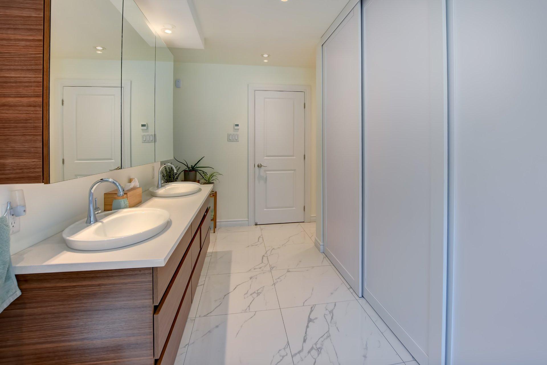 









2647


Ch. McGill

,
Sainte-Julienne,




QC
J0K2T0

