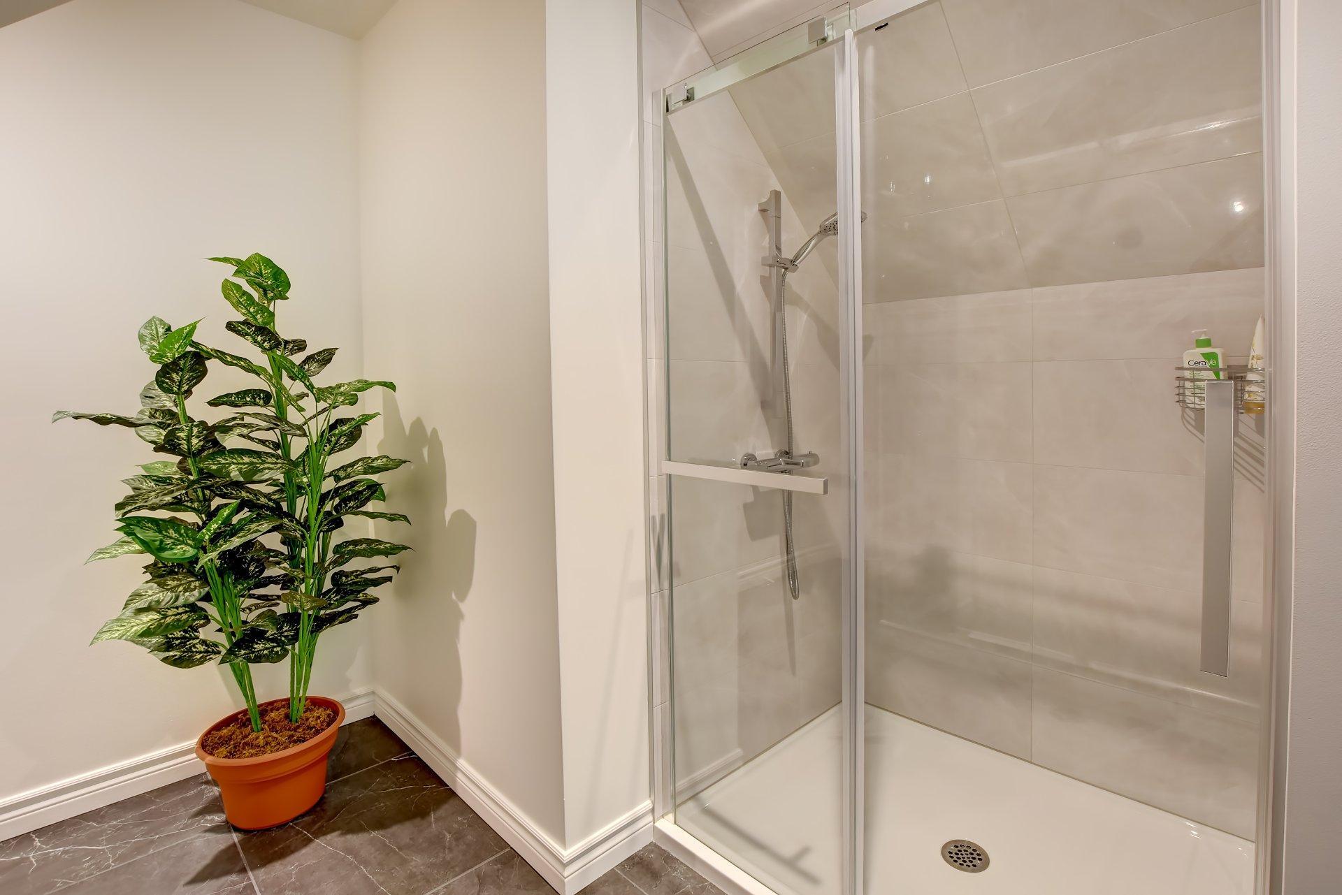 









2647


Ch. McGill

,
Sainte-Julienne,




QC
J0K2T0

