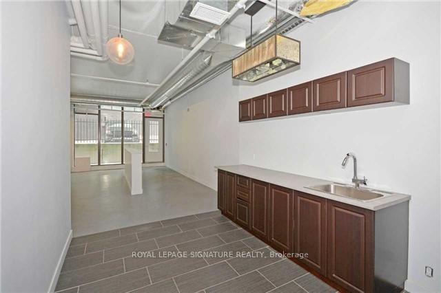









321


Carlaw

Avenue, 104,
Toronto,




ON
M4M 2S1

