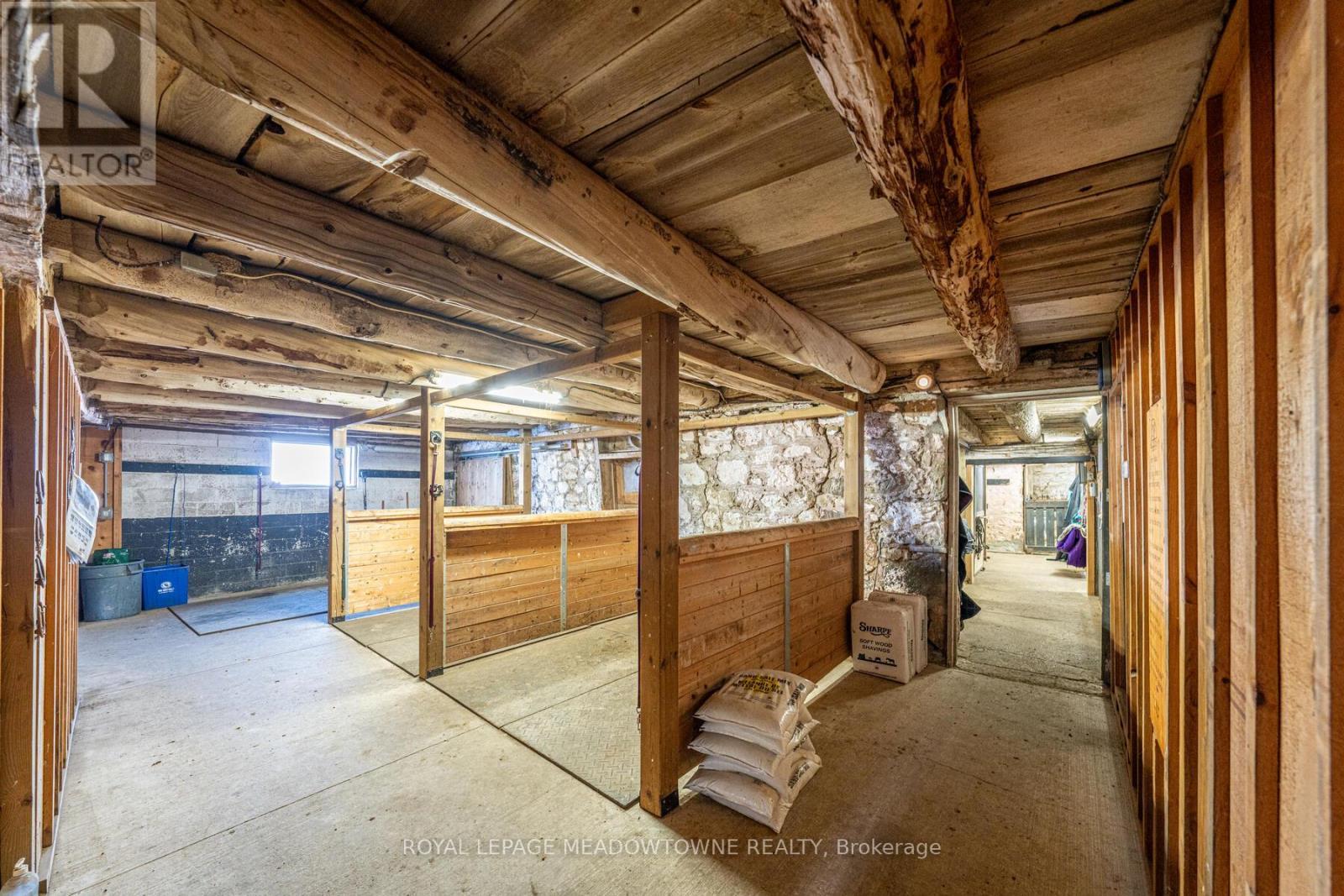 












8863 WELLINGTON 124 ROAD

,
Erin,







Ontario
N1H6H7

