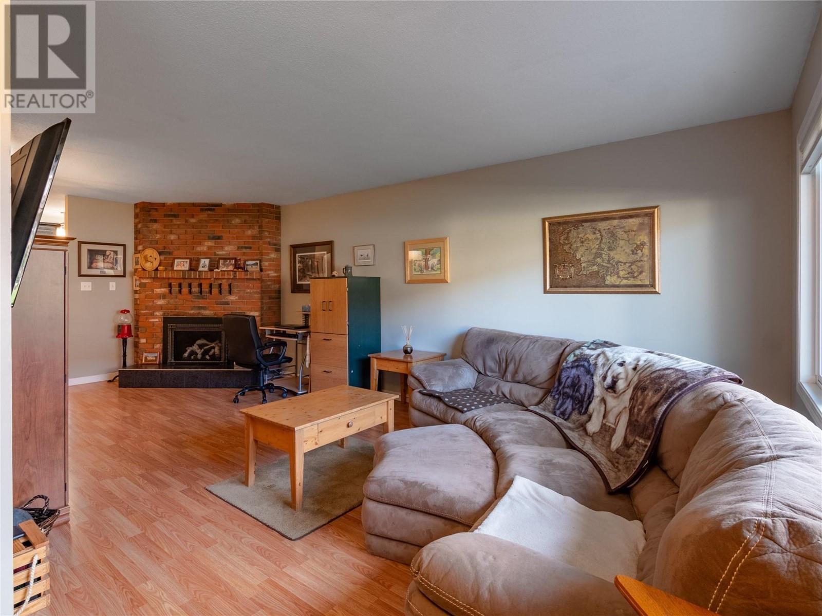 












13707 Dickson Avenue Unit# 13

,
Summerland,




British Columbia
V0H1Z0

