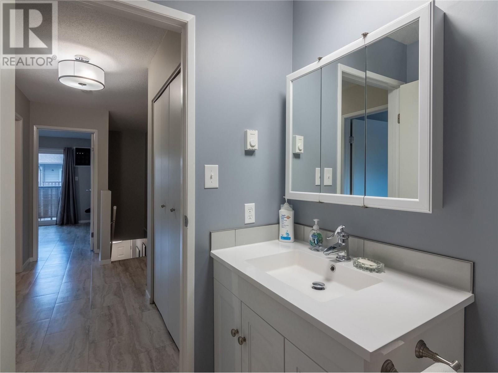 












13707 Dickson Avenue Unit# 13

,
Summerland,




British Columbia
V0H1Z0

