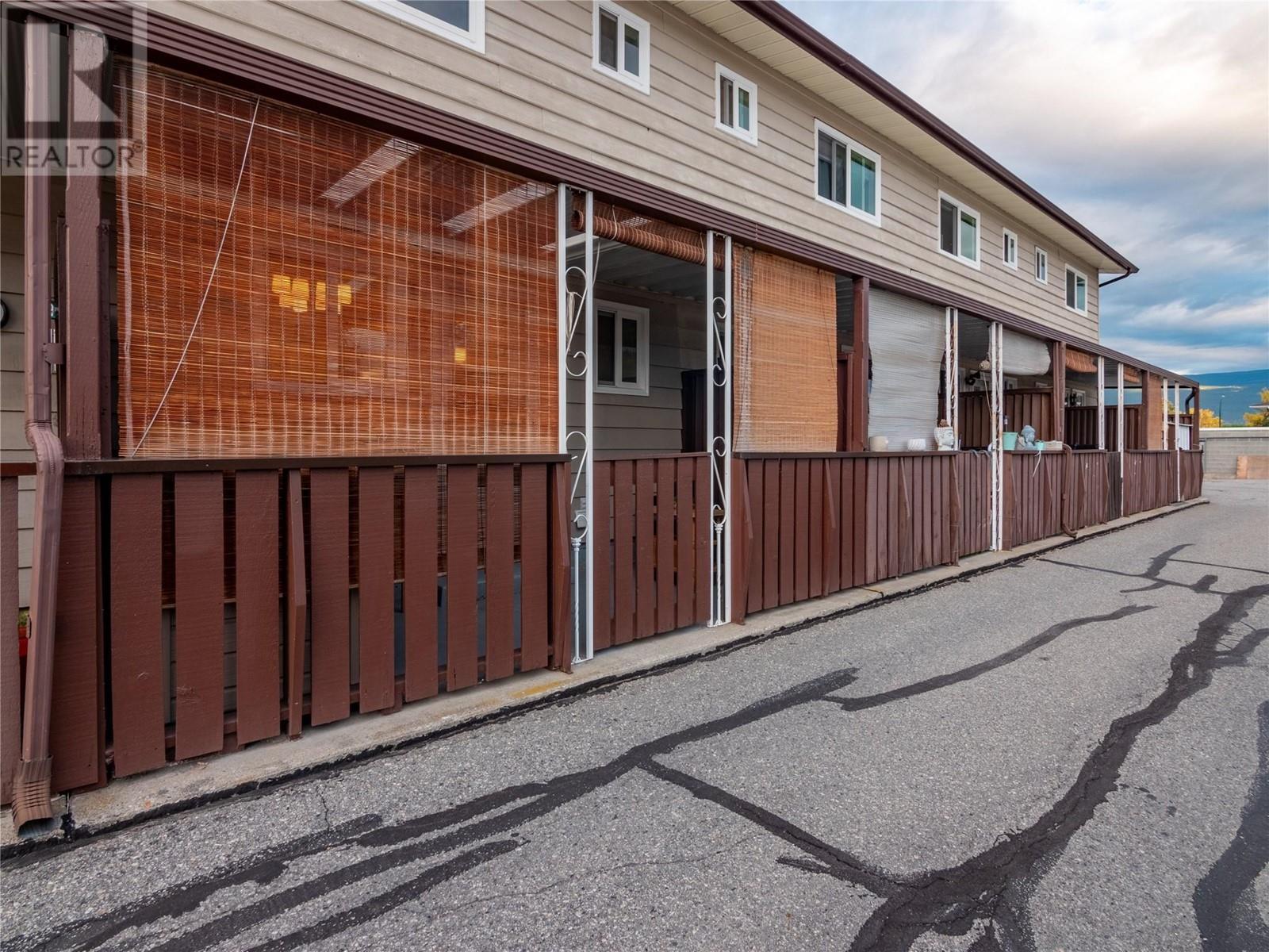 












13707 Dickson Avenue Unit# 13

,
Summerland,




British Columbia
V0H1Z0

