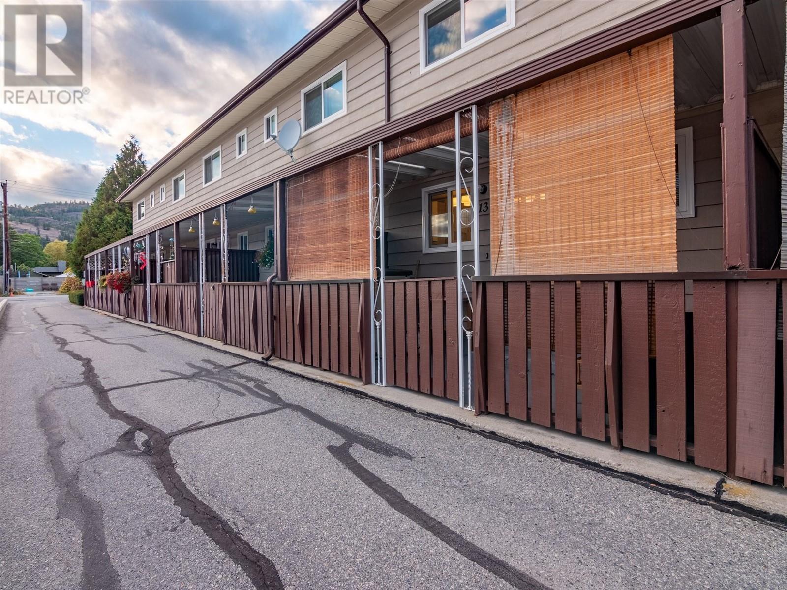 












13707 Dickson Avenue Unit# 13

,
Summerland,




British Columbia
V0H1Z0

