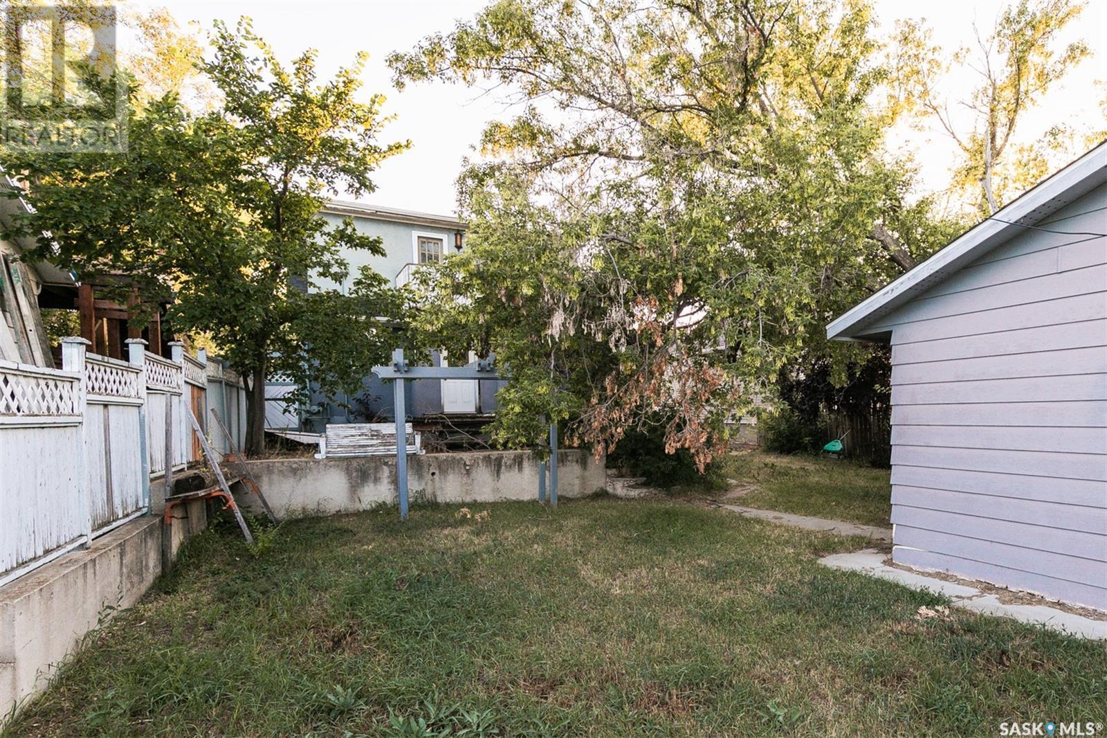 












306 Saskatchewan AVENUE

,
Kerrobert,




Saskatchewan
S0L1R0

