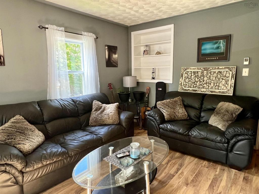 












2324 Truro Road

,
Westville,




NS
B0K 2A0

