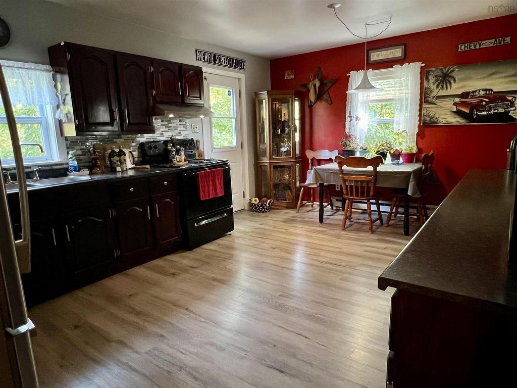 












2324 Truro Road

,
Westville,




NS
B0K 2A0

