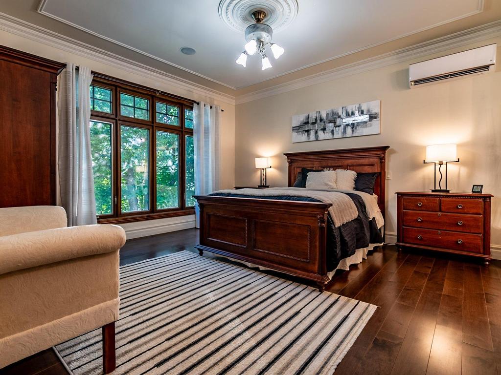 









885


Rue de la Poudrière

,
Shawinigan,




QC
G0X1L0

