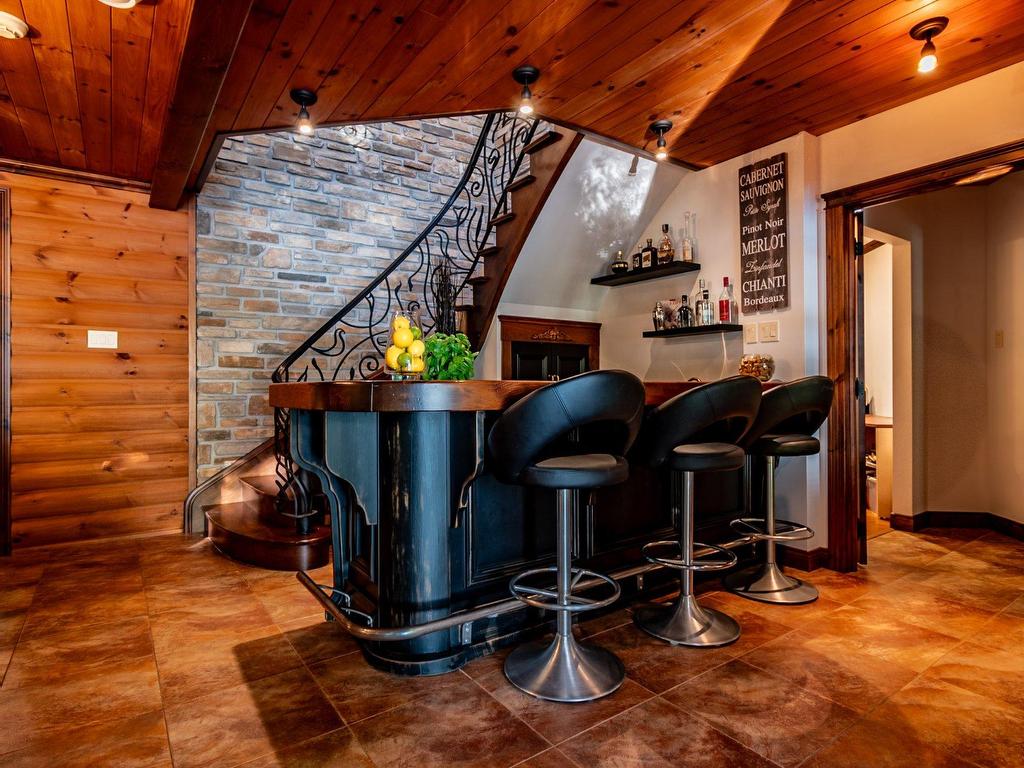 









885


Rue de la Poudrière

,
Shawinigan,




QC
G0X1L0

