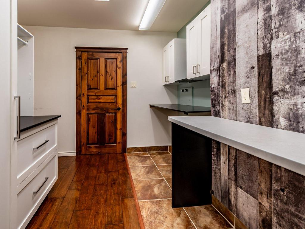 









885


Rue de la Poudrière

,
Shawinigan,




QC
G0X1L0

