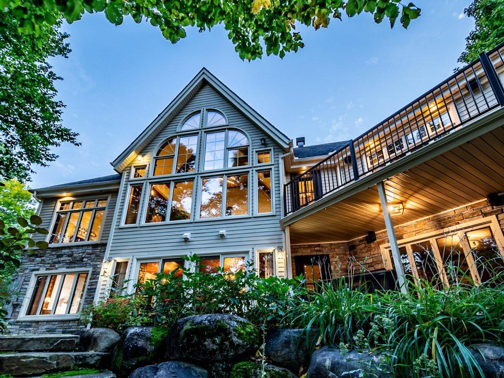 









885


Rue de la Poudrière

,
Shawinigan,




QC
G0X1L0

