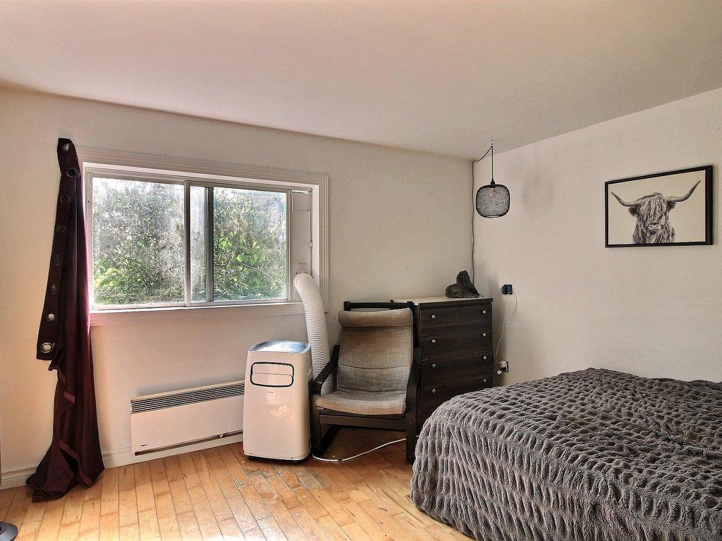 









136


Ch. du Bord-de-l'Eau

,
Lachute,




QC
J8H3W7

