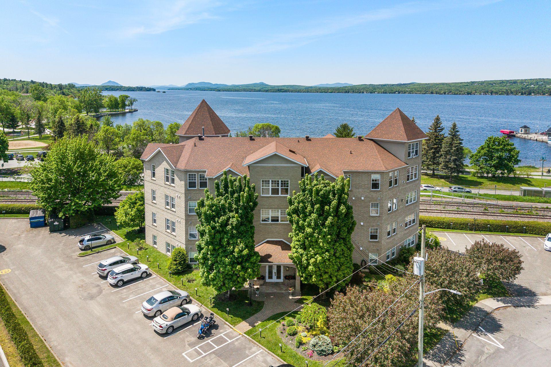 









60


Rue du Lac

, 201,
Magog,




QC
J1X1X5

