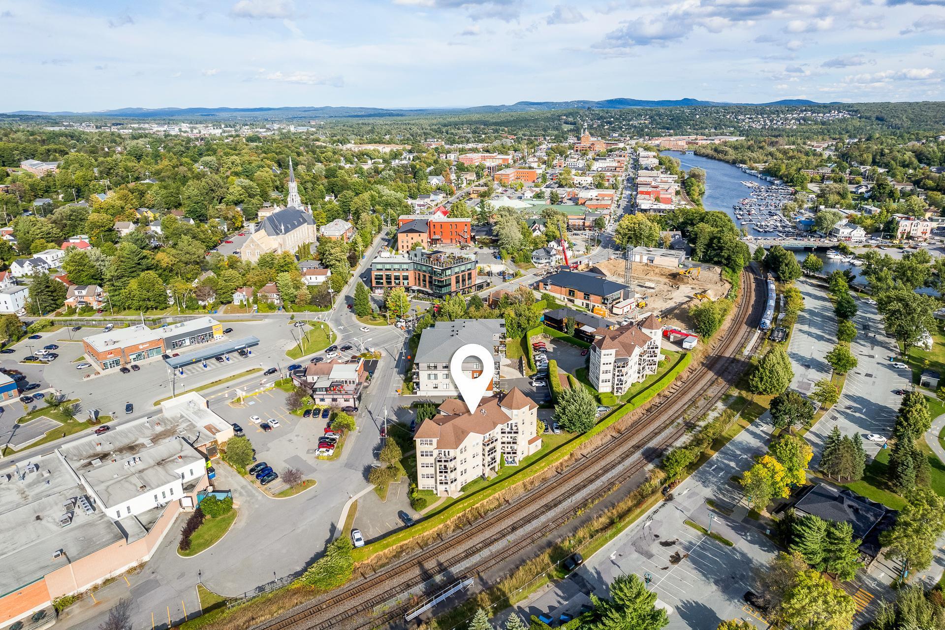 









60


Rue du Lac

, 201,
Magog,




QC
J1X1X5

