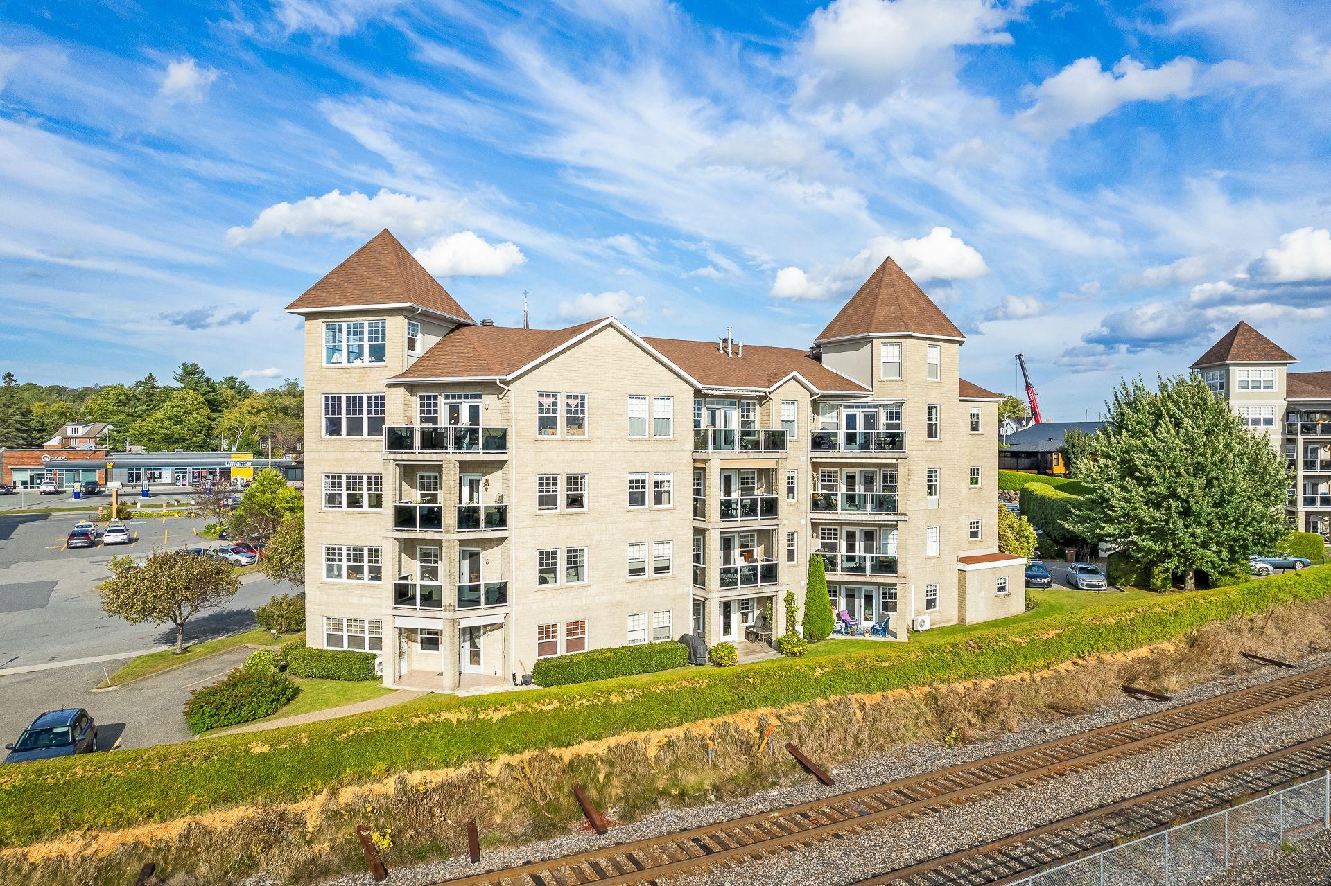 









60


Rue du Lac

, 201,
Magog,




QC
J1X1X5

