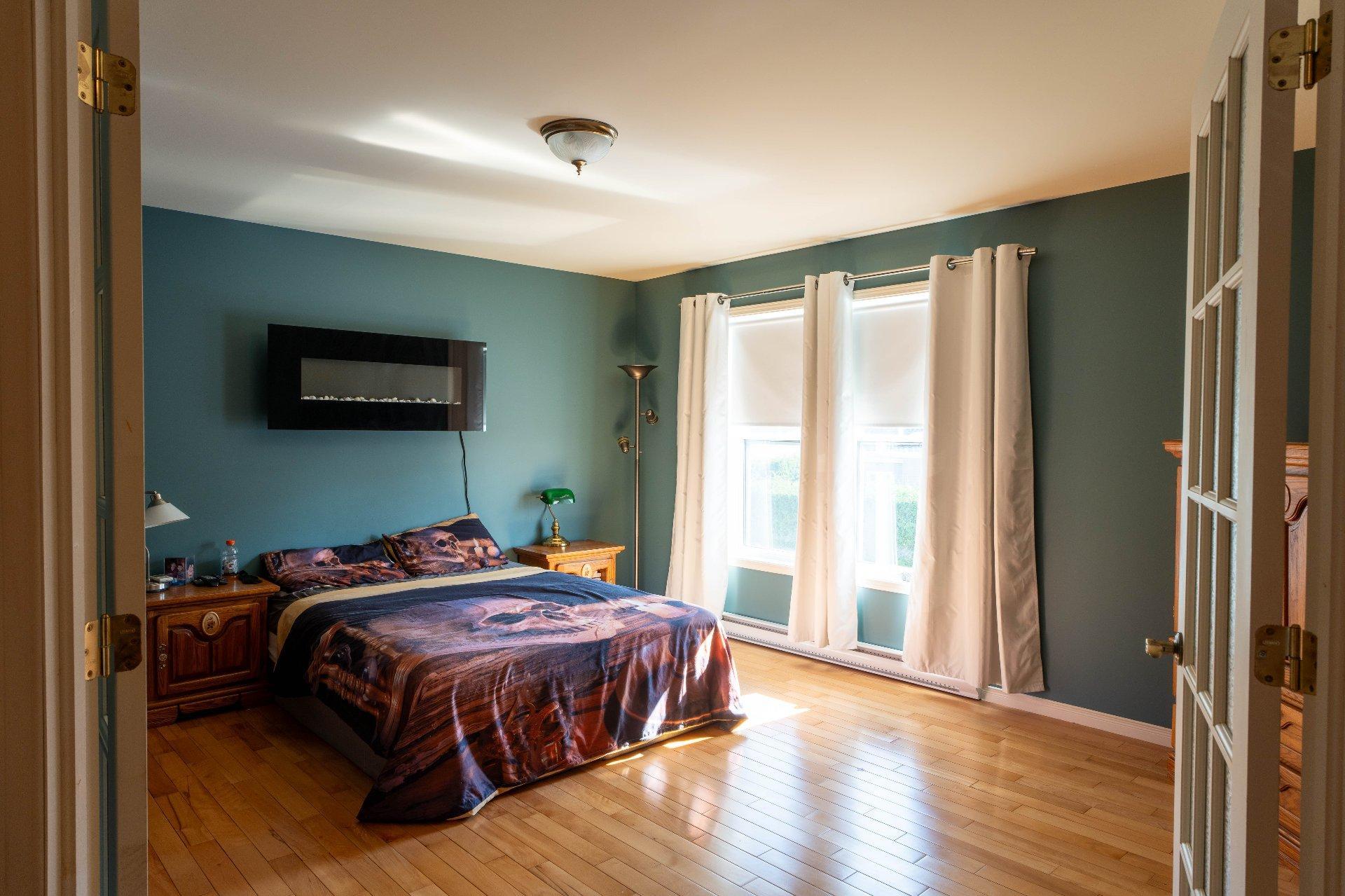 









2525


Rue Beethoven

,
Drummondville,




QC
J2B8M9

