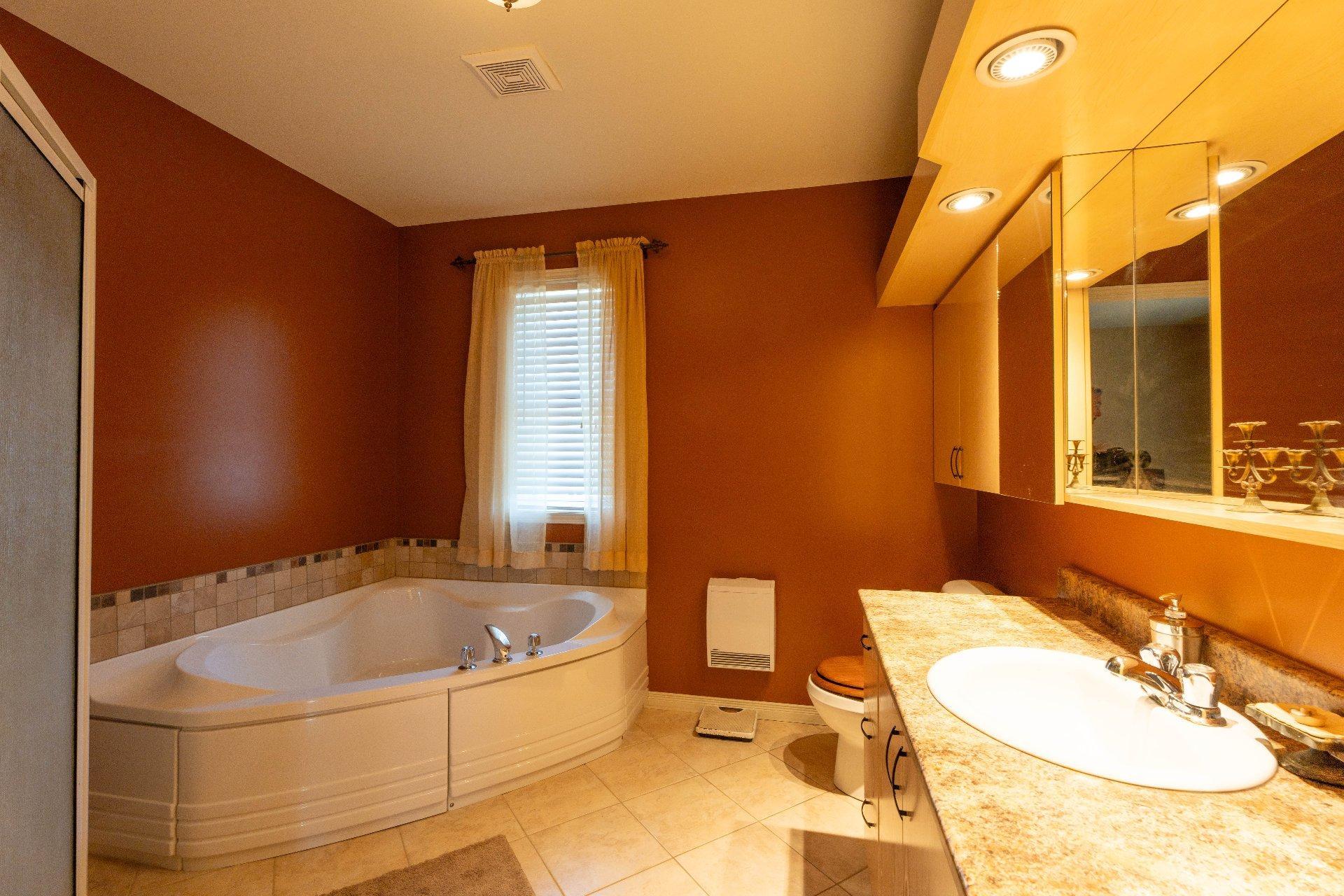 









2525


Rue Beethoven

,
Drummondville,




QC
J2B8M9

