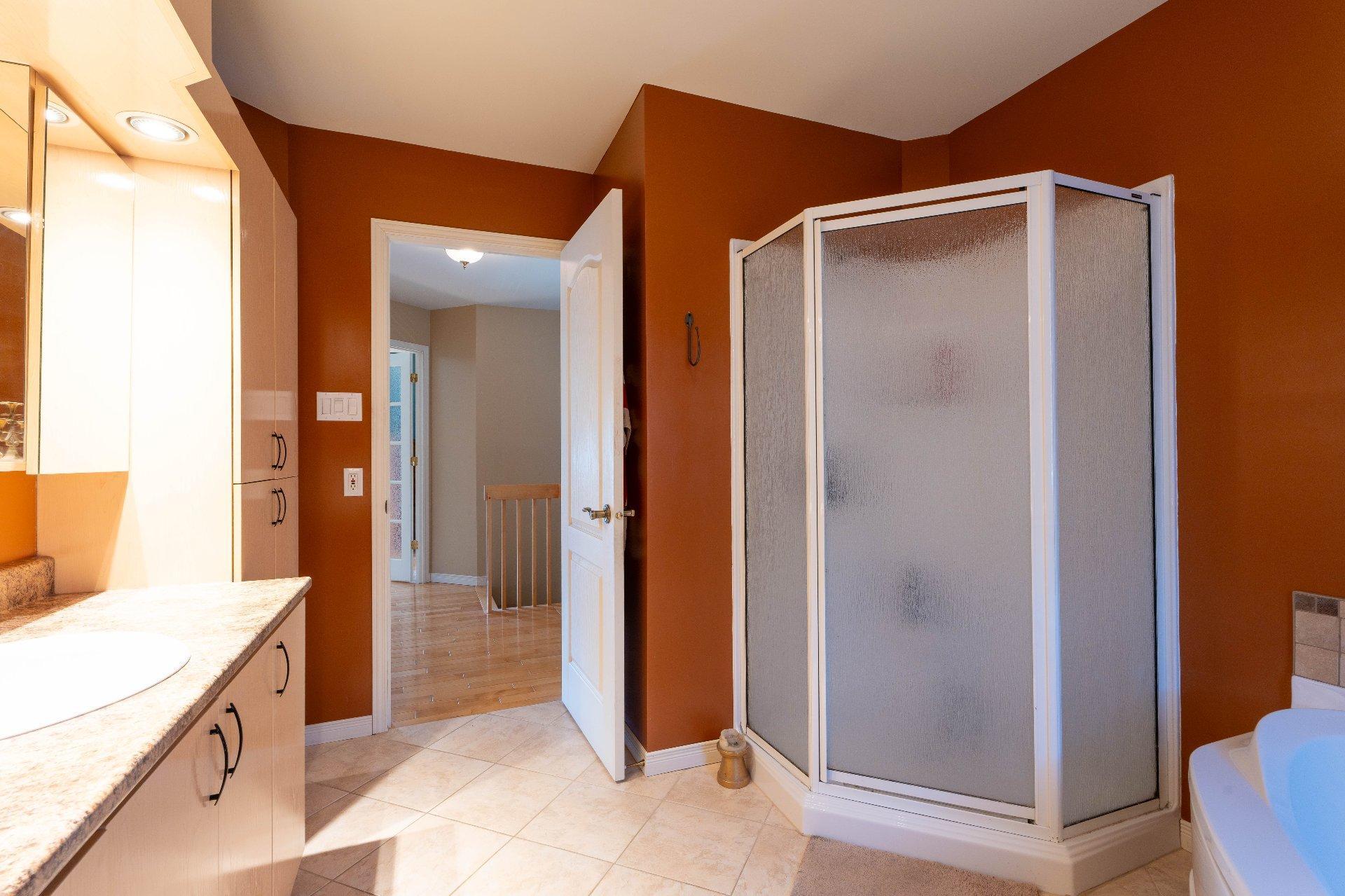 









2525


Rue Beethoven

,
Drummondville,




QC
J2B8M9

