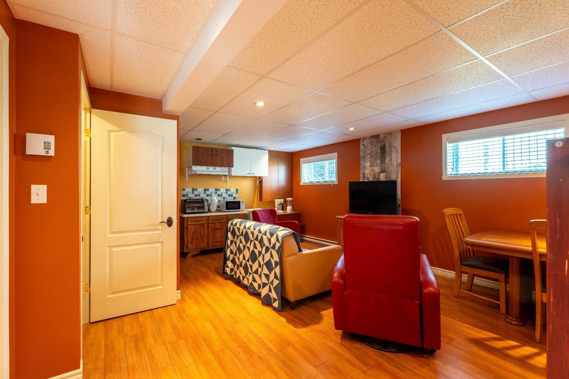 









2525


Rue Beethoven

,
Drummondville,




QC
J2B8M9

