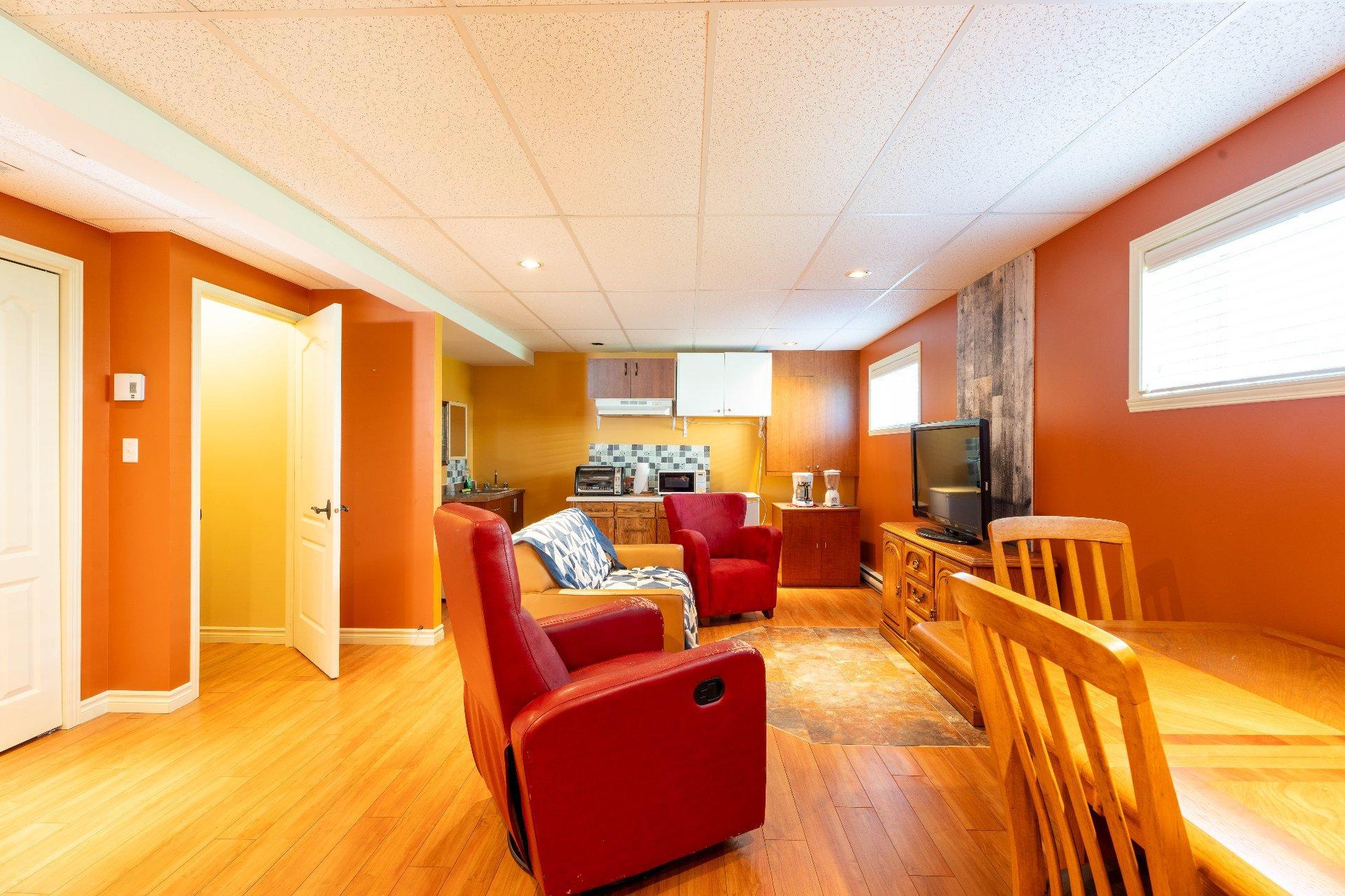 









2525


Rue Beethoven

,
Drummondville,




QC
J2B8M9


