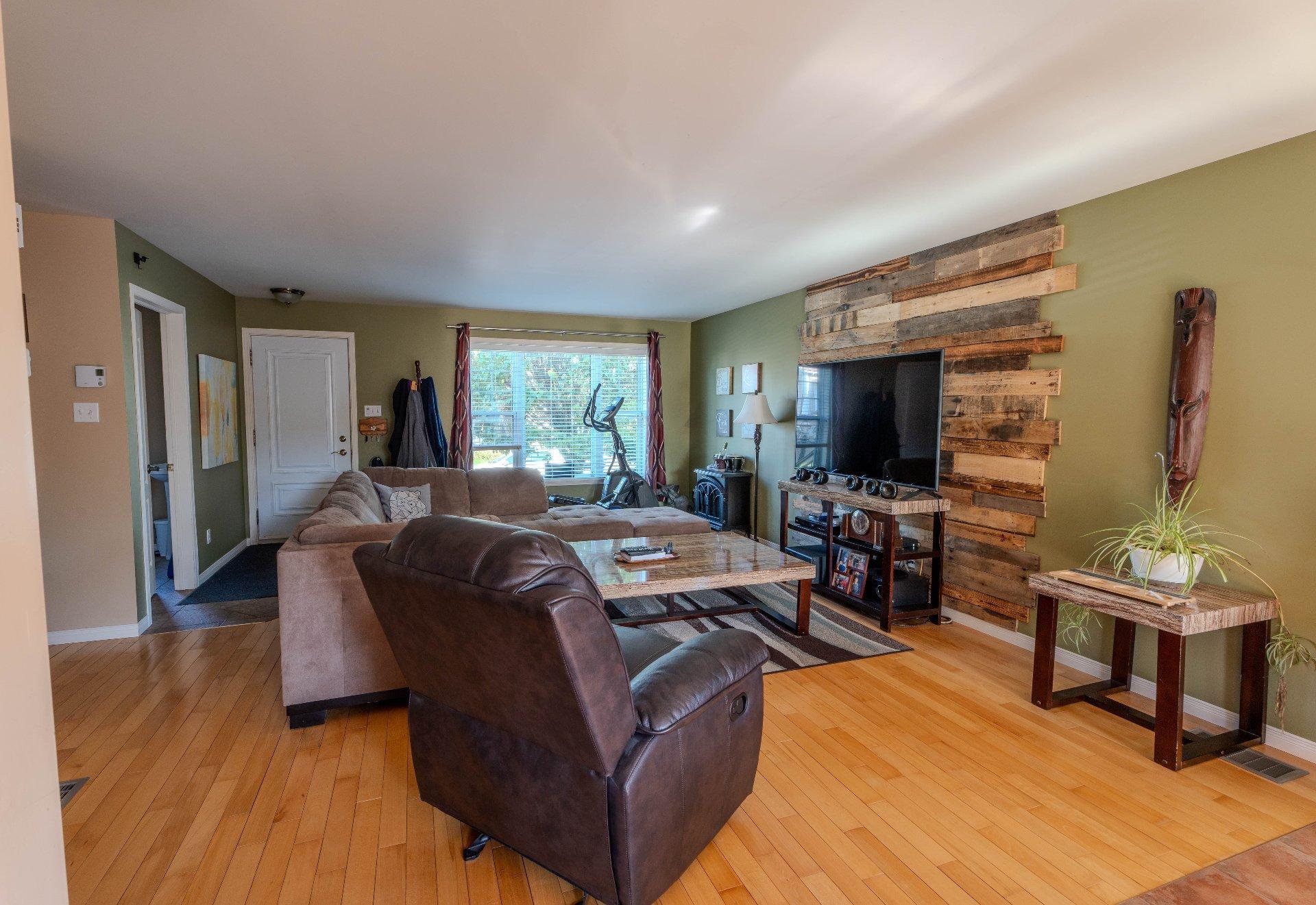 









2525


Rue Beethoven

,
Drummondville,




QC
J2B8M9

