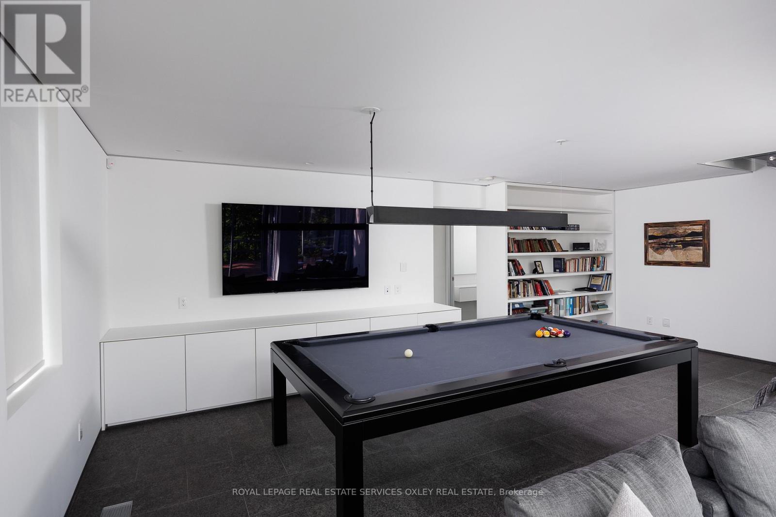 












11 BEAUMONT ROAD

,
Toronto,




Ontario
M4W1V4

